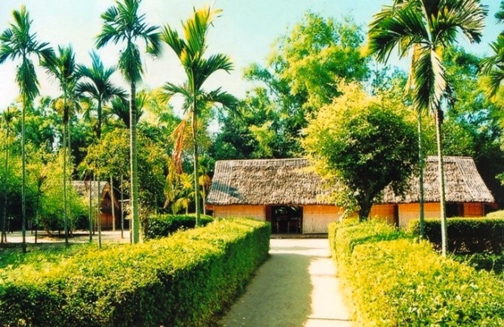 Hà NỘI – CỬA LÒ- QUÊ BẮC – HÀ NÔI(0913017043)